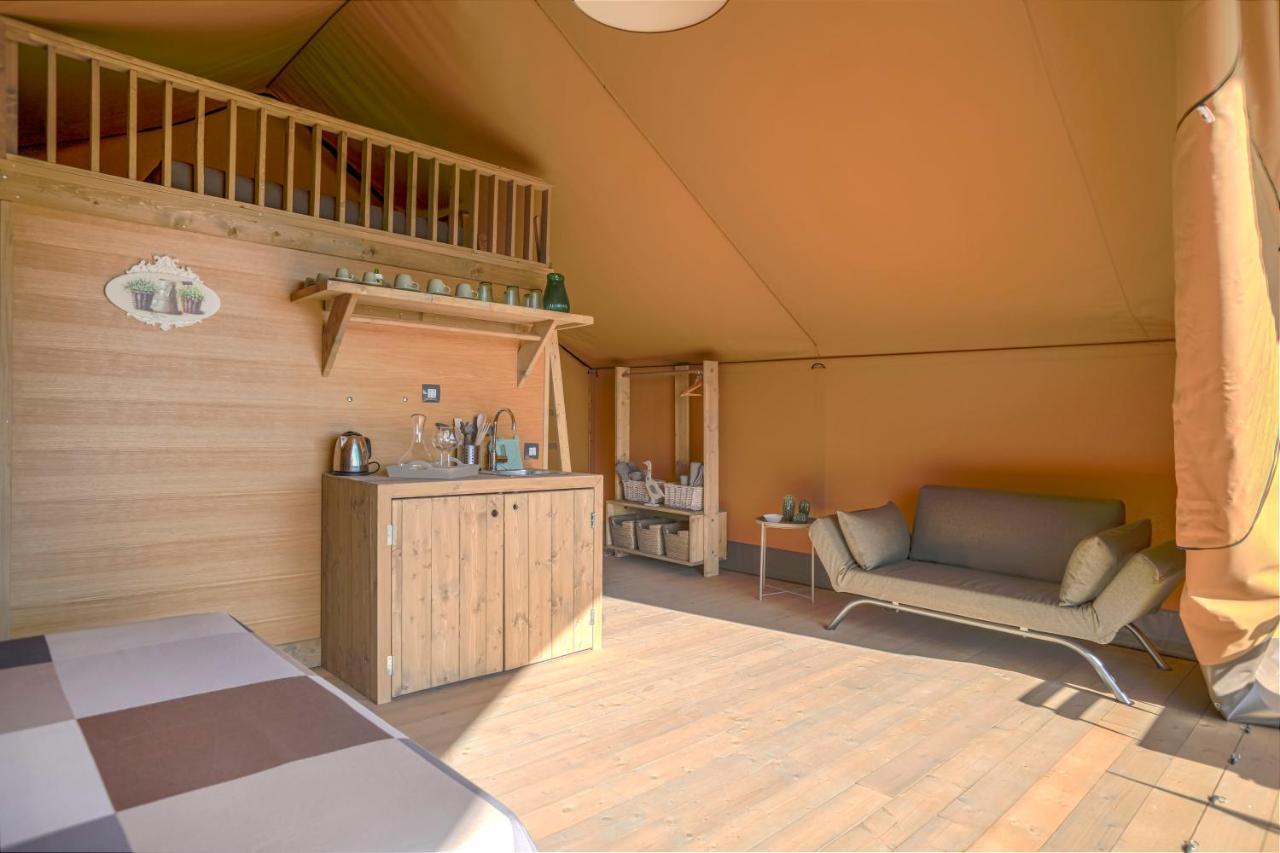 Glamping Debbiare Ξενοδοχείο Riparbella Εξωτερικό φωτογραφία
