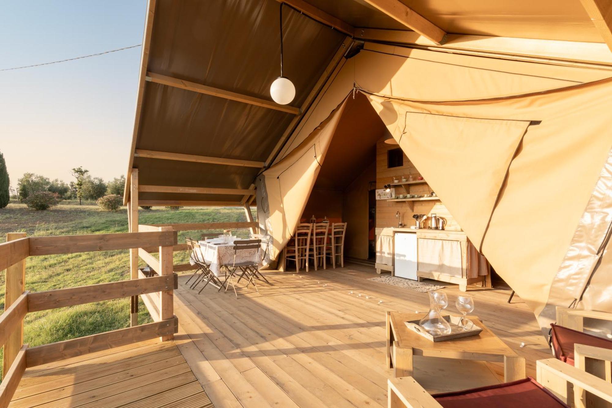 Glamping Debbiare Ξενοδοχείο Riparbella Εξωτερικό φωτογραφία